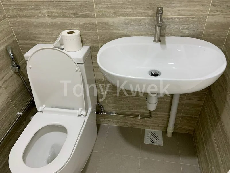 Master Room (HDB) for Rent in  744 Bedok Reservoir Road - Image 5