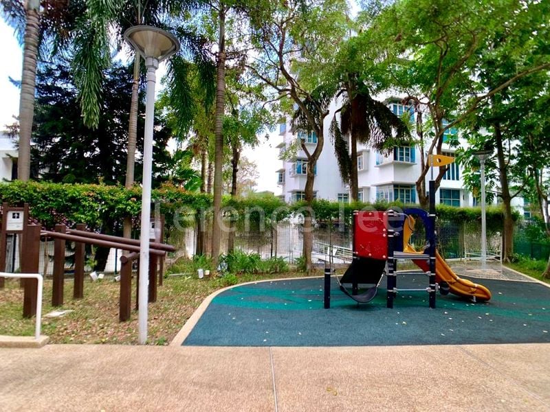 3 Bed Apartment (Condo) for Sale in  Astor - Image 1