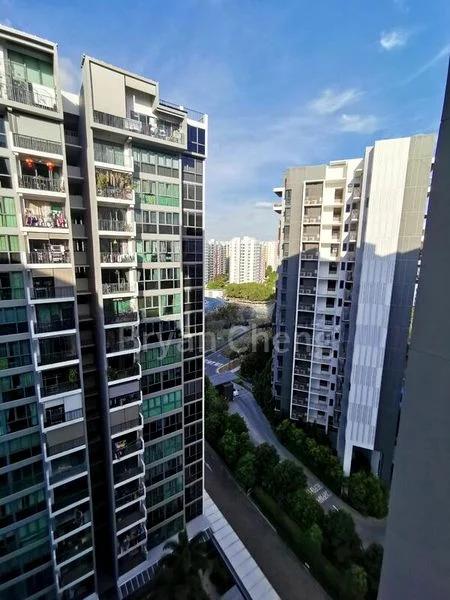 1 Bed Executive Condo for Rent in Esparina Residences - Image 6