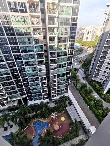 1 Bed Executive Condo for Rent in Esparina Residences - Image 7