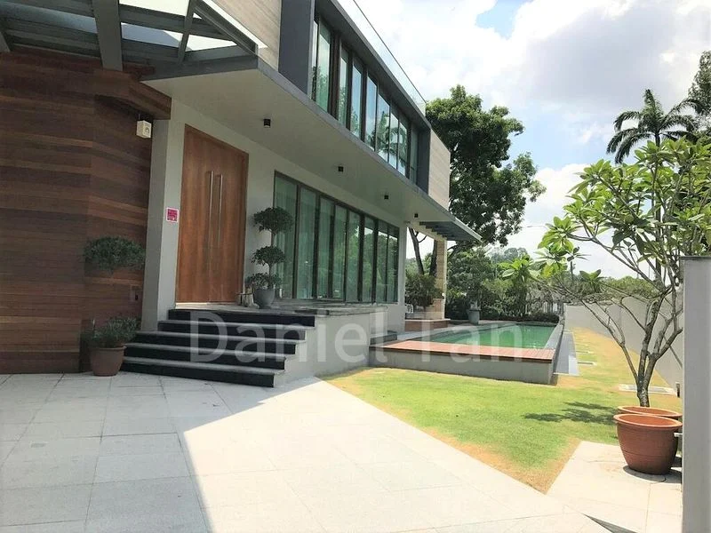 7 Bed Bungalow (Landed) for Rent in  Braddell View - Image 15