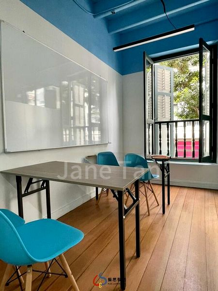Shop / Shophouse for Rent: Telok Ayer Shophouse, Level 2, Suits Tuition Center, Yoga, Hair Salon, etc. - Image 1