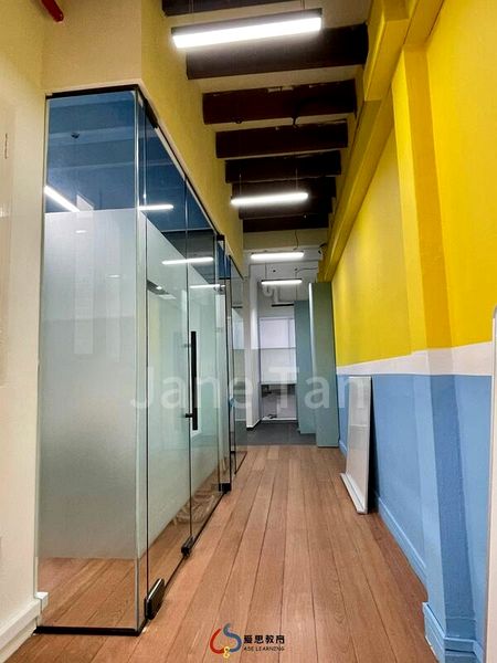 Shop / Shophouse for Rent: Telok Ayer Shophouse, Level 2, Suits Tuition Center, Yoga, Hair Salon, etc. - Image 7