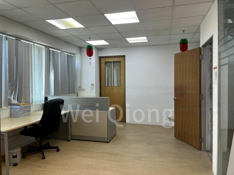 Light Industrial (B1) for Rent: Novelty Techpoint - Image 2