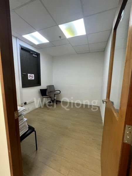 Light Industrial (B1) for Rent: Novelty Techpoint - Image 5