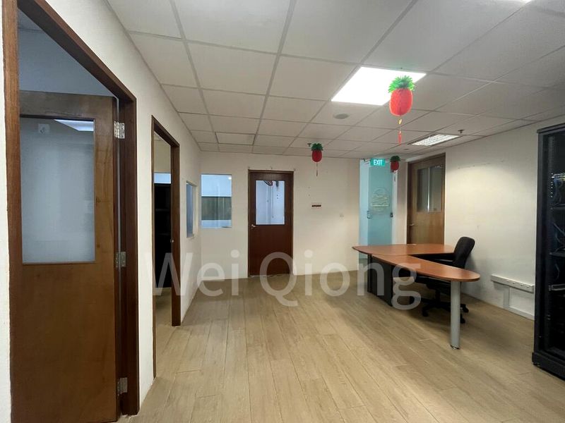 Light Industrial (B1) for Rent: Novelty Techpoint - Image 4