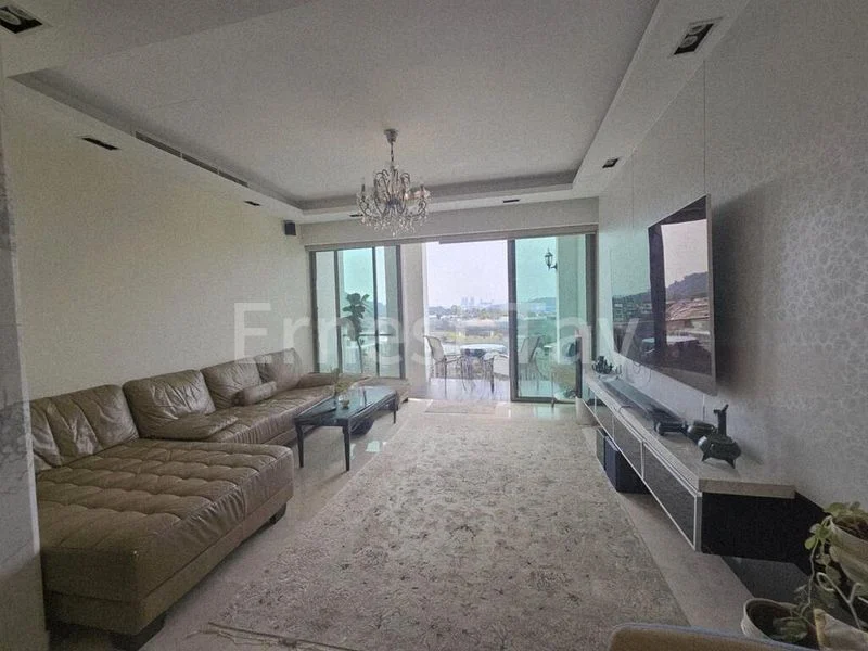 4 Bed Condo for Rent in  The Berth By The Cove - Image 5