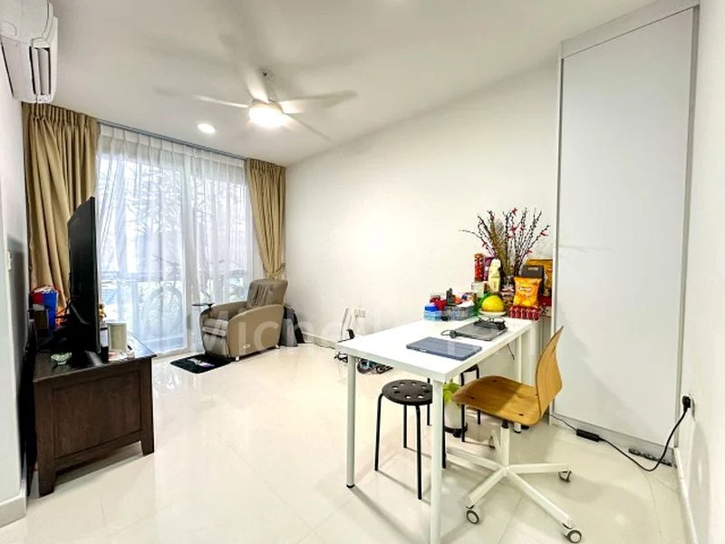 3 Bed Apartment (Condo) for Sale in  Kensington Square - Image 1