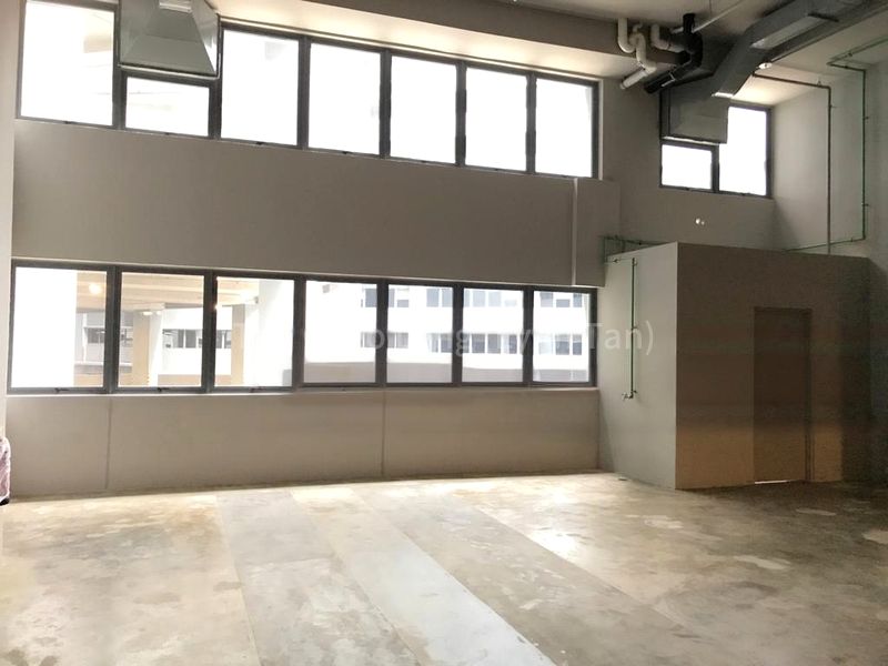 Factory / Workshop (B2) for Sale: Carros Centre - Image 10