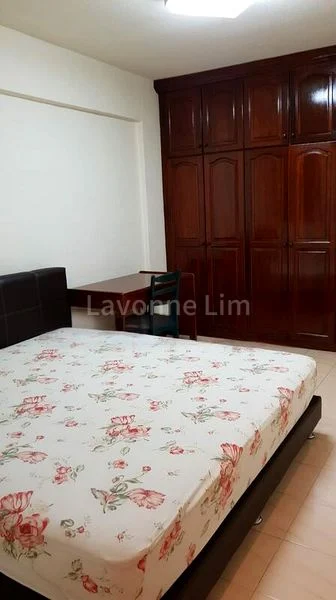 3 Room (3A) HDB for Rent in  306 Jurong East Street 32 - Image 5