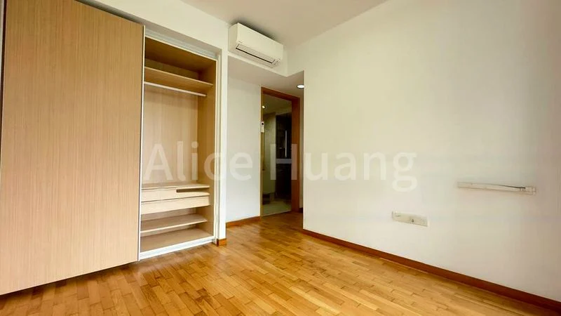 3 Bed Condo for Rent in  The Scala - Image 7