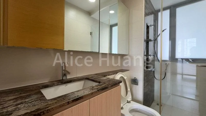3 Bed Condo for Rent in  The Scala - Image 5