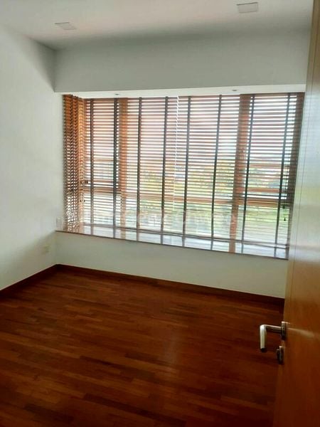 3 Bed Condo for Rent in  The Infiniti - Image 7
