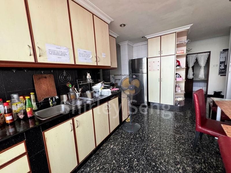 2 Bed Apartment (Condo) for Sale in  The Plaza - Image 3