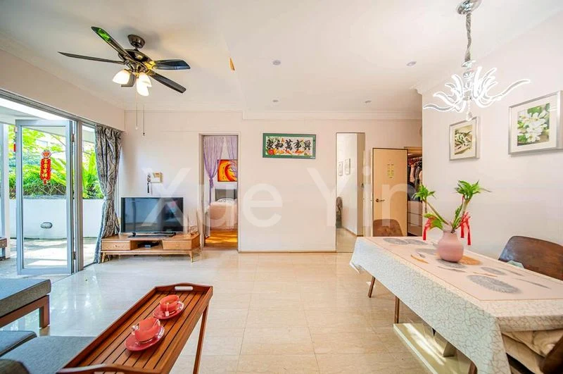 1 Bed Condo for Sale in  The Trumps - Image 1