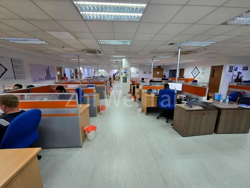 Office for Rent: Cheap Office Space at Gul Road - Image 1