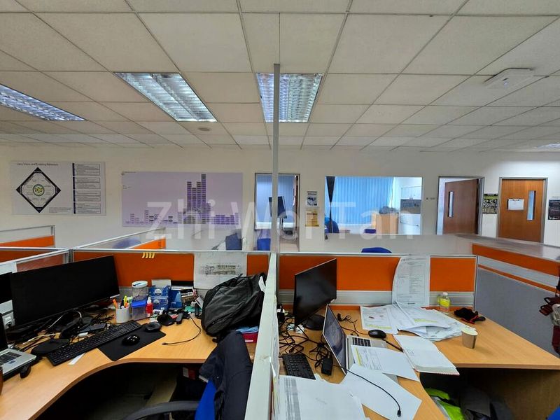 Office for Rent: Cheap Office Space at Gul Road - Image 5