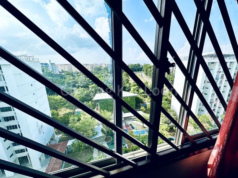 Common Room (HDB) for Rent in 136 Simei Street 1 - Image 4