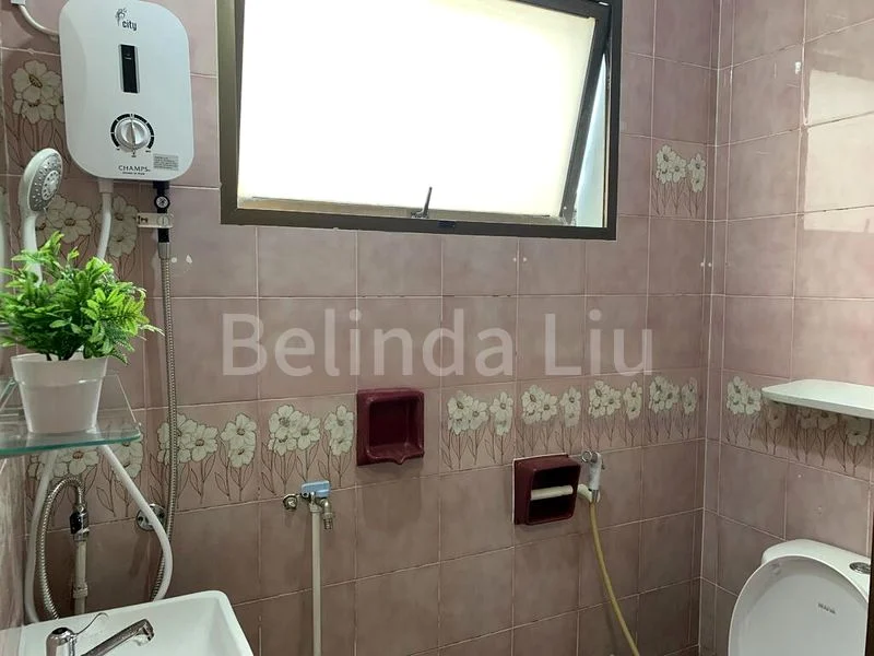 Room (Condo) for Rent in  Lloyd Mansion - Image 10