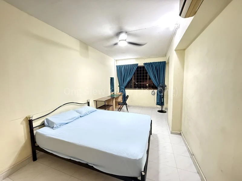 Common Room (HDB) for Rent in  40 Sims Drive - Image 1