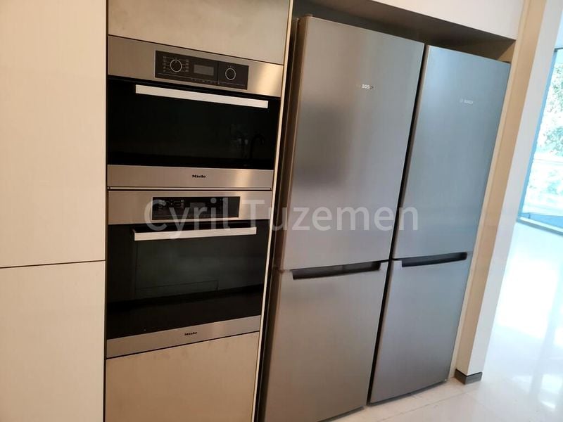 3 Bed Condo for Rent in  Cliveden At Grange - Image 10