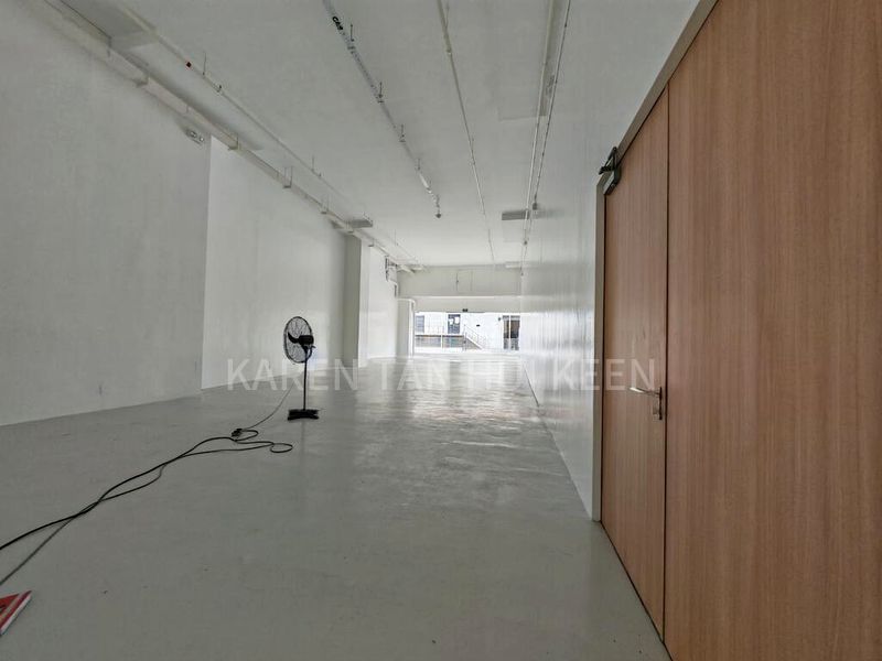 Light Industrial (B1) for Rent: Interlocal Centre - Image 10