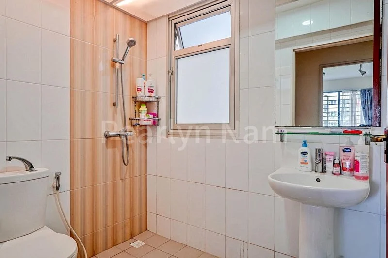 5 Room (5I) HDB for Sale in 445A Bukit Batok West Avenue 8 - Image 12