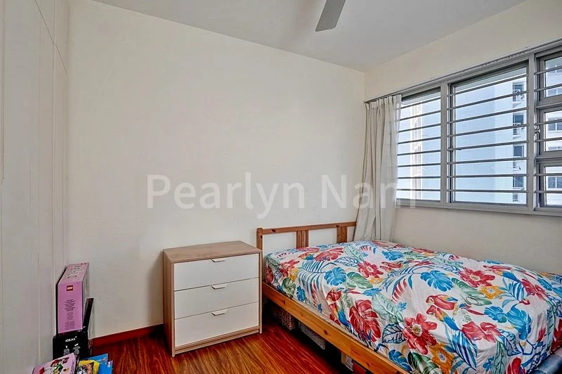 5 Room (5I) HDB for Sale in 445A Bukit Batok West Avenue 8 - Image 9