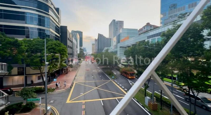 Shop / Shophouse for Rent: Carpenter Street - Suits School, Fitness, or Showroom - Image 2