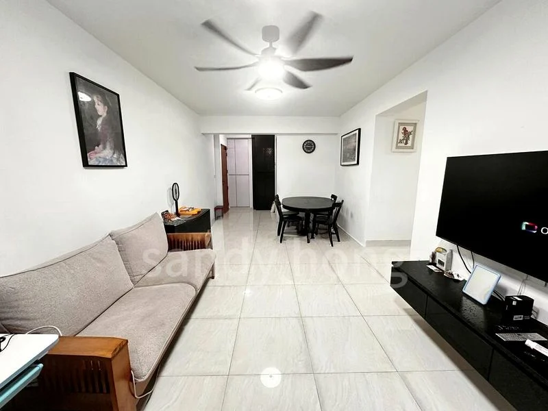 4 Room (4A) HDB for Sale in 181A Boon Lay Drive - Image 3