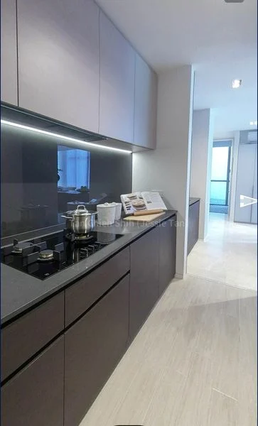 5 Bed Condo for Sale in  Amber Park - Image 4