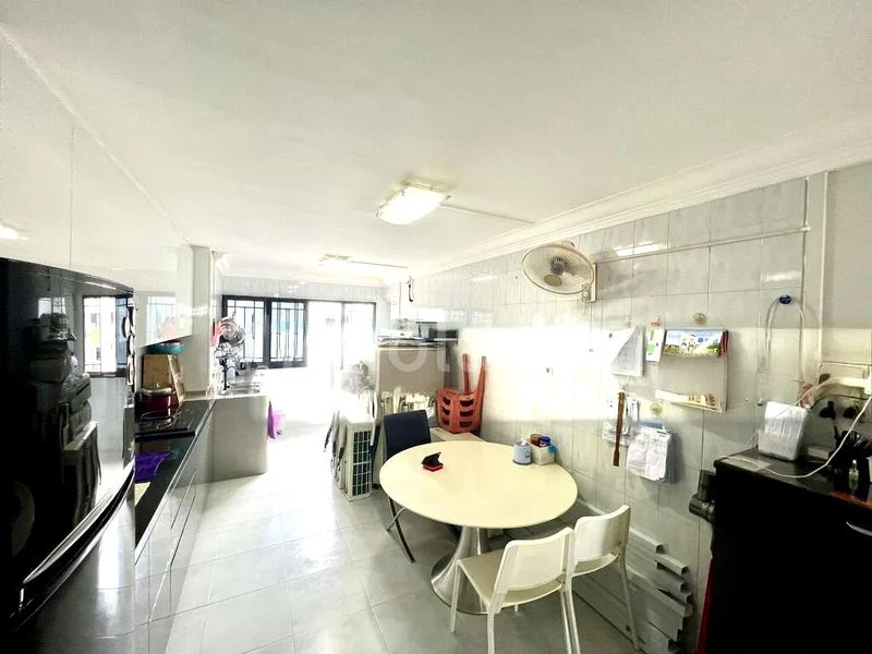 3 Room (3NG) HDB for Sale in  474 Ang Mo Kio Avenue 10 - Image 4