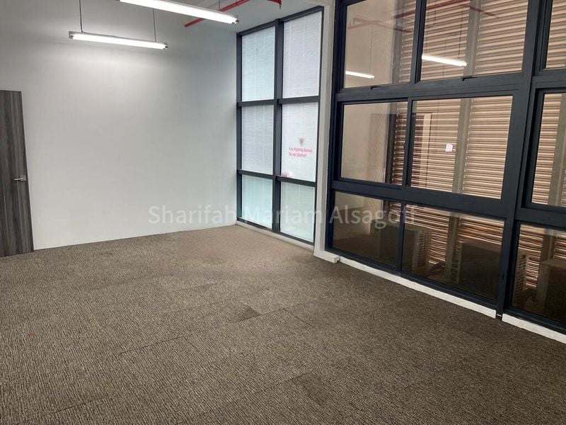 Light Industrial (B1) for Rent: Primz Bizhub - Image 1