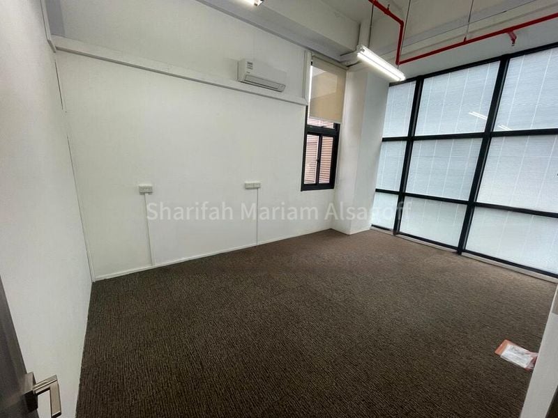 Light Industrial (B1) for Rent: Primz Bizhub - Image 5