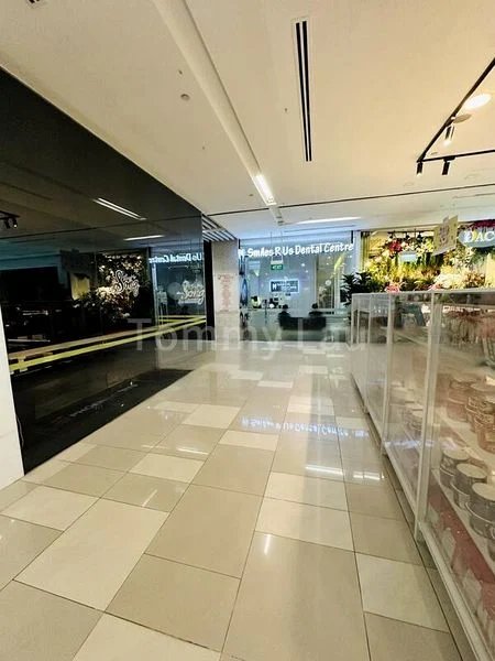 Shop / Shophouse for Rent: One KM - Image 5