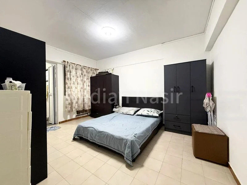 4 Room (4A) HDB for Sale in  414 Jurong West Street 42 - Image 3