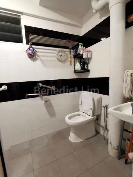 Room (HDB) for Rent in 540 Jurong West Avenue 1 - Image 1