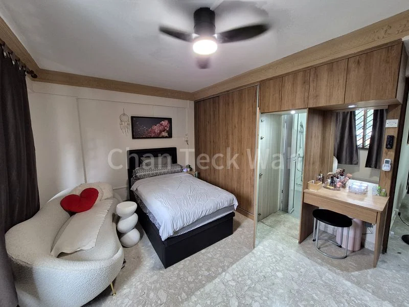 5 Room (5I) HDB for Sale in 658 Yishun Avenue 4 - Image 15