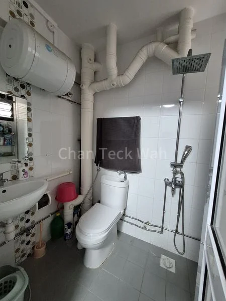 5 Room (5I) HDB for Sale in 658 Yishun Avenue 4 - Image 7