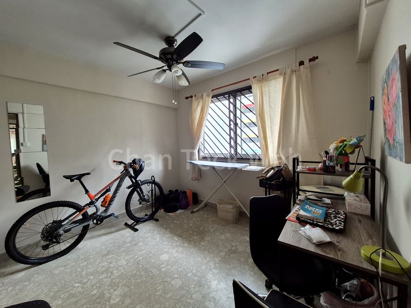 5 Room (5I) HDB for Sale in 658 Yishun Avenue 4 - Image 10
