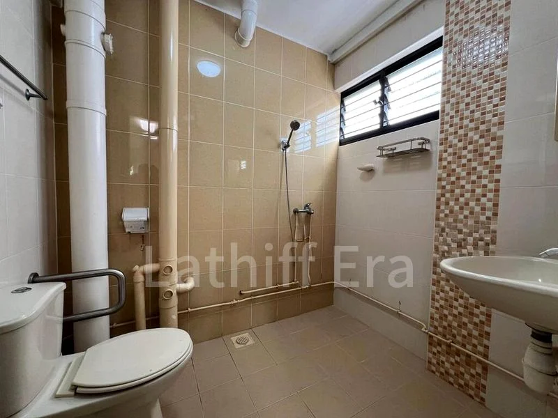 5 Room (5A) HDB for Sale in  66 Bedok South Avenue 3 - Image 2