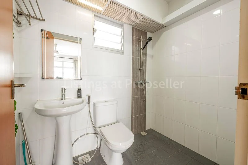 4 Room (4A) HDB for Sale in 671A Yishun Avenue 4 - Image 10