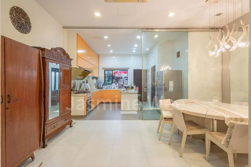 4 Bed Terraced House (Landed) for Sale in  Jalan Ulu Siglap - Image 5
