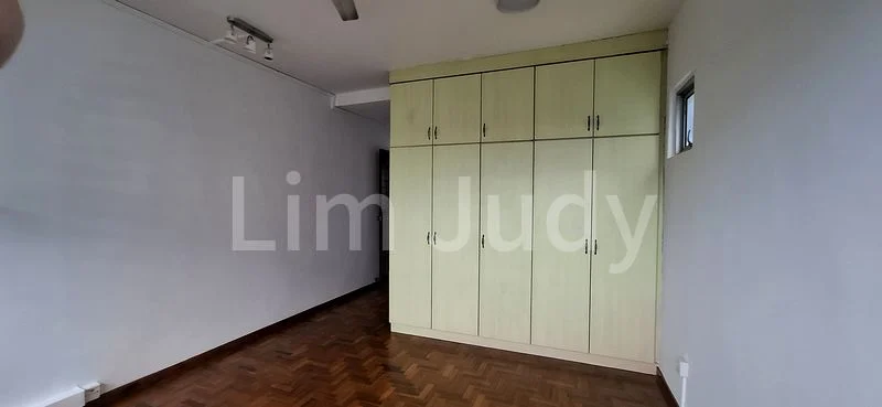 Executive HDB for Rent in  321 Serangoon Avenue 2 - Image 2