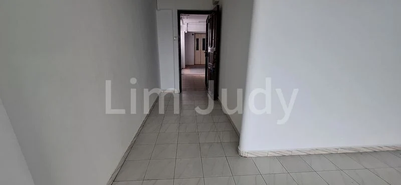 Executive HDB for Rent in  321 Serangoon Avenue 2 - Image 7