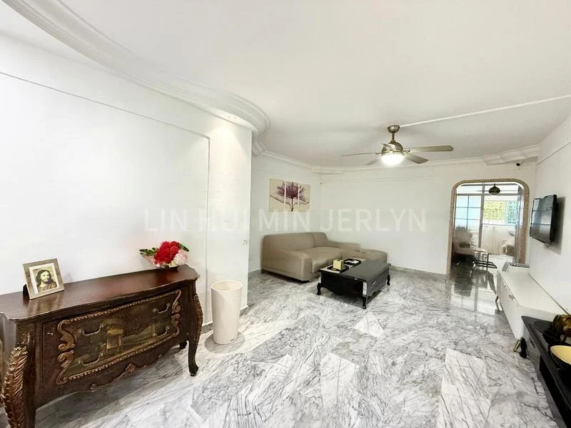 4 Room (4NG) HDB for Sale in  177 Ang Mo Kio Avenue 4 - Image 3
