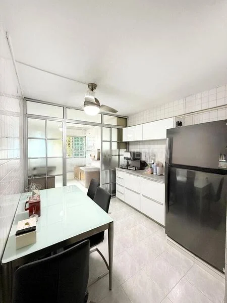 4 Room (4NG) HDB for Sale in  177 Ang Mo Kio Avenue 4 - Image 10