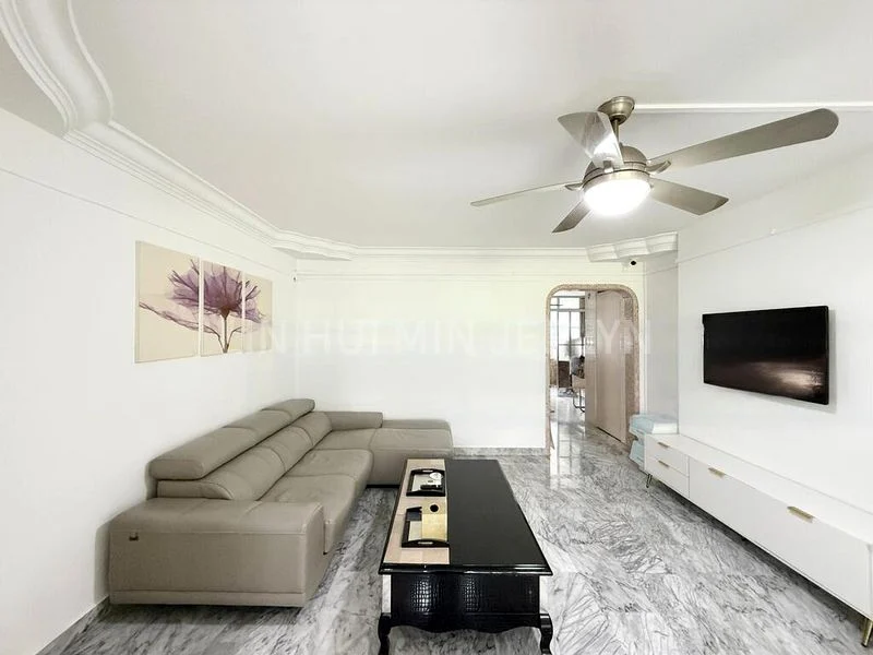 4 Room (4NG) HDB for Sale in  177 Ang Mo Kio Avenue 4 - Image 1