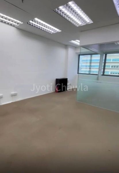 Light Industrial (B1) for Sale: Zervex, 1,500 Sq Ft Unit on Station Road - Image 2