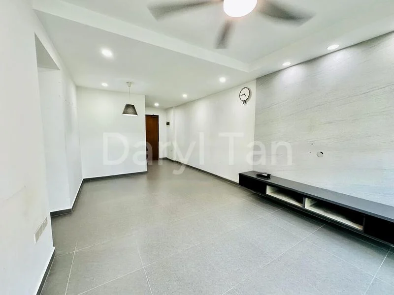 4 Room (4A) HDB for Rent in  443B Fernvale Road - Image 1